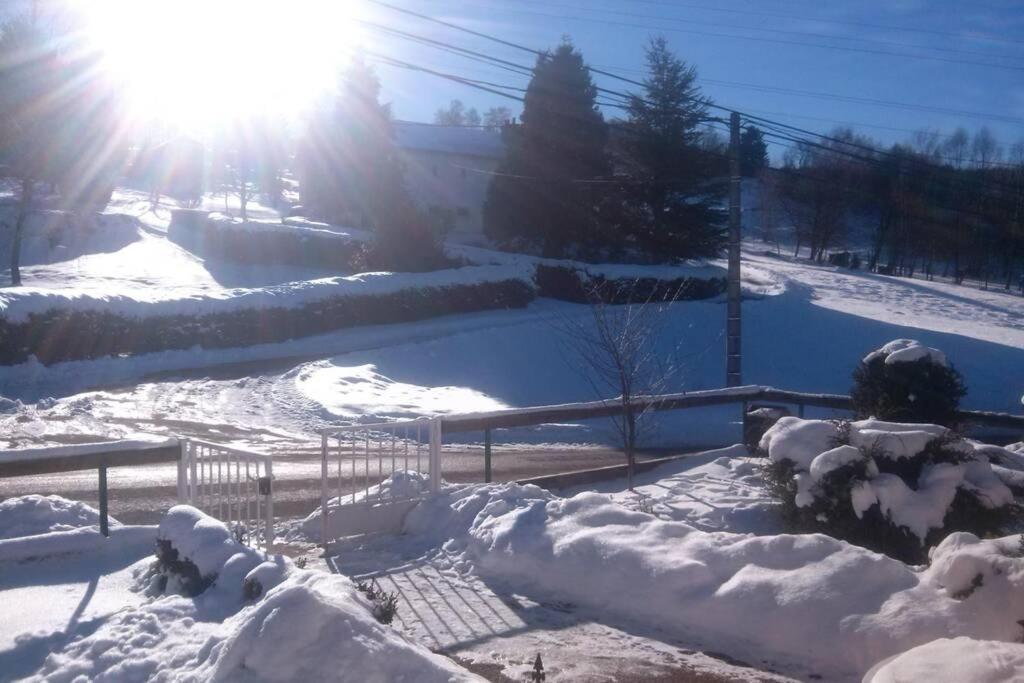 Gîte de moyenne Montagne Anould Extérieur photo